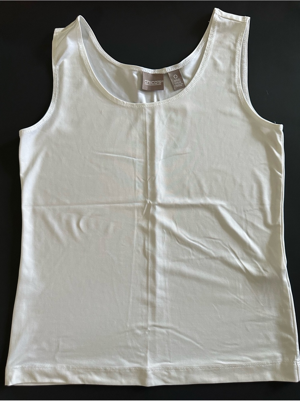 Chico's lvory Scoop Neck Travelers Tank Size 0